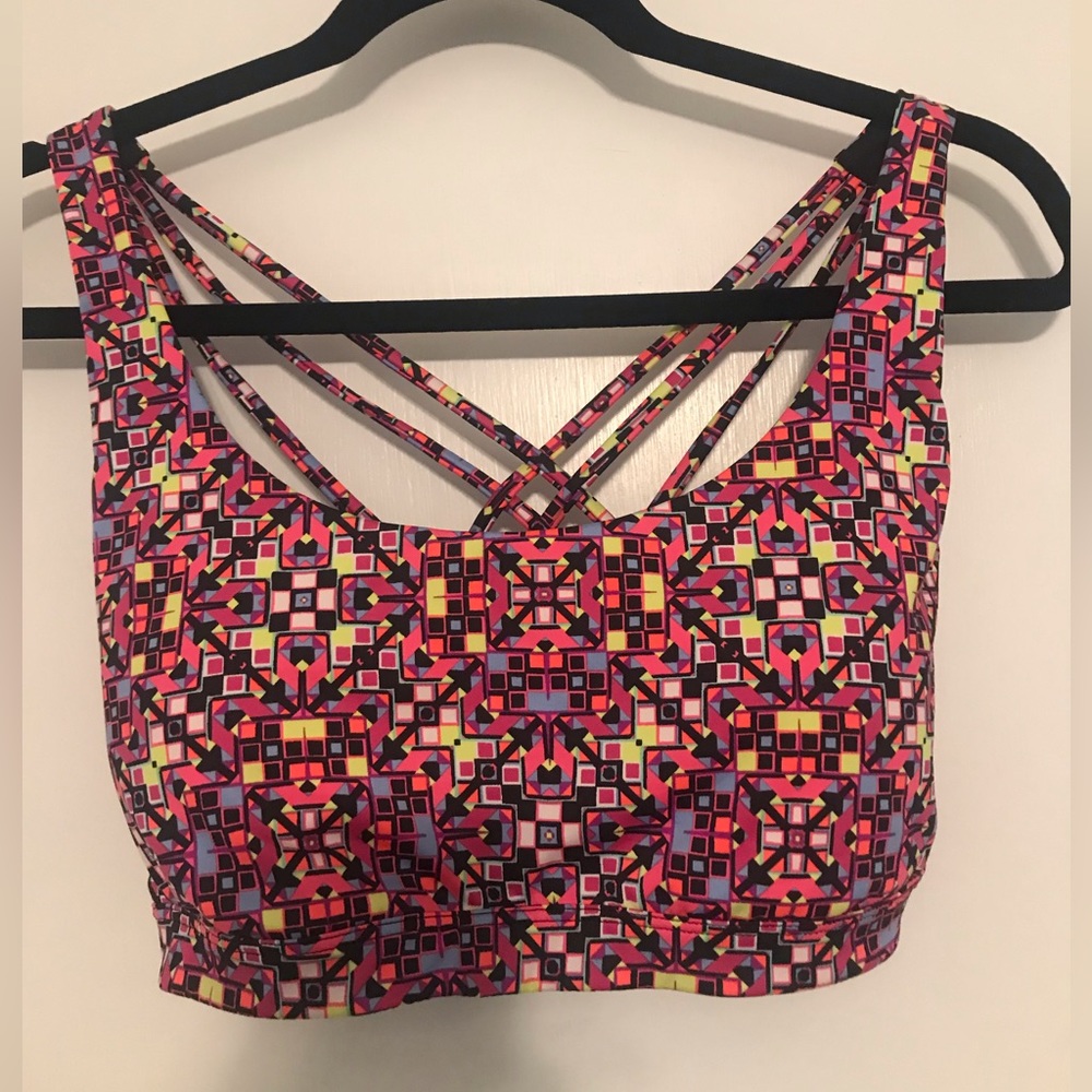 Victoria’s Secret sports bra. NWOT. Size L.